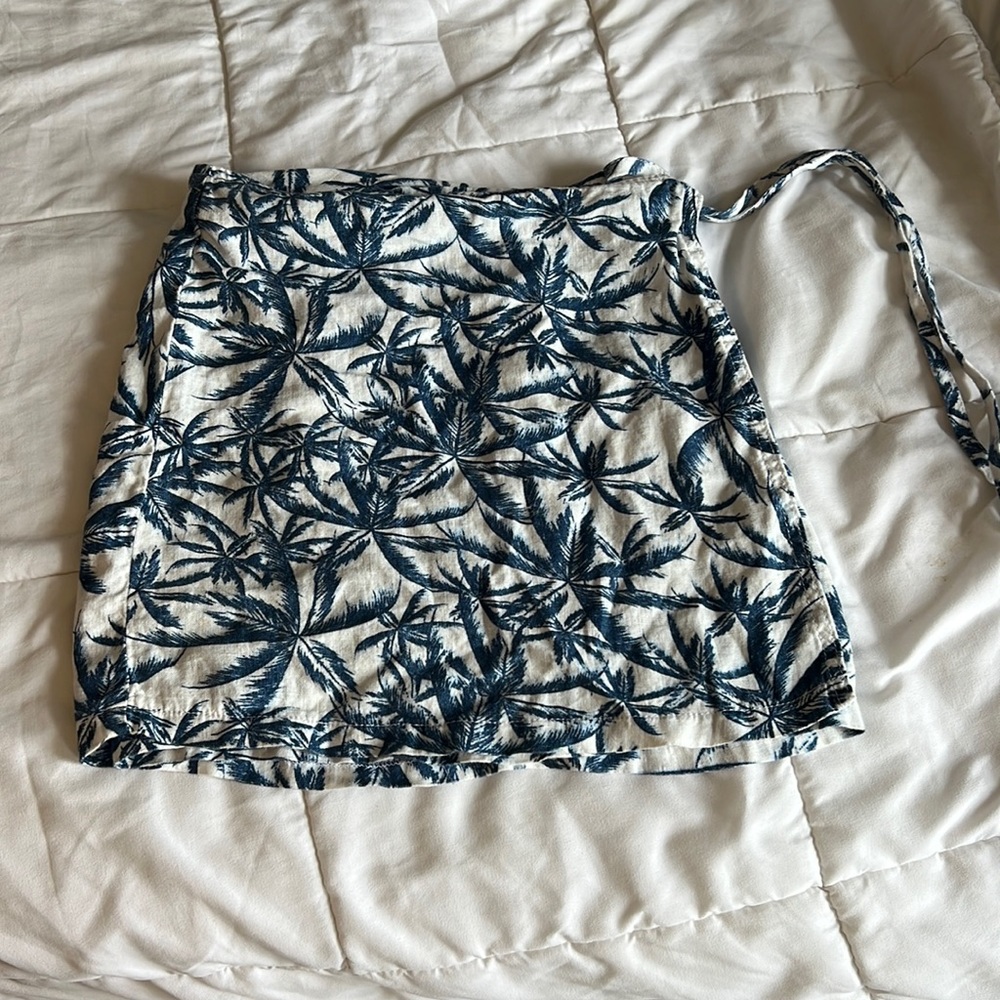 urban outfitters BDG size small palm tree wrap skirt